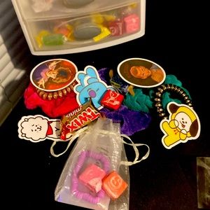 Purple medium big  braclet two pieces of candy and one card